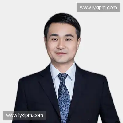 方浩翔